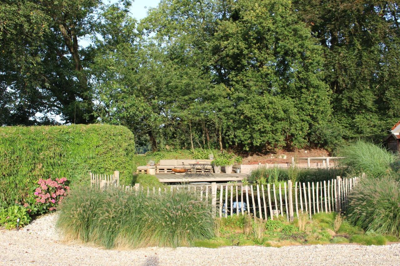 Bed and Breakfast Huize Koempoelan Naarden Exterior foto